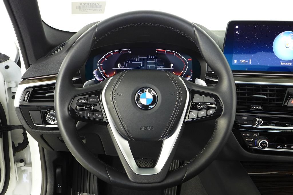 Used 2023 Alpine White BMW 530i image 27