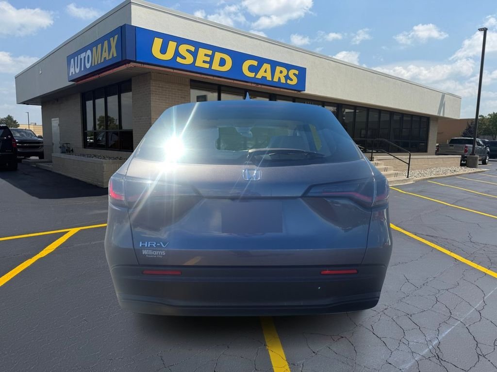 Used 2024 Modern Steel Metallic Honda LX image 6