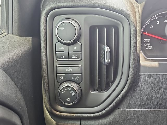 Used 2022 Summit White Chevrolet Custom image 20