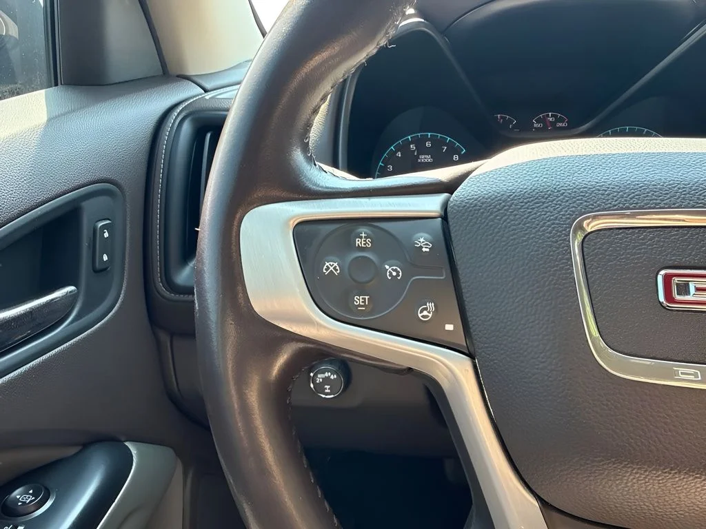 Used 2021 Black GMC Denali image 14