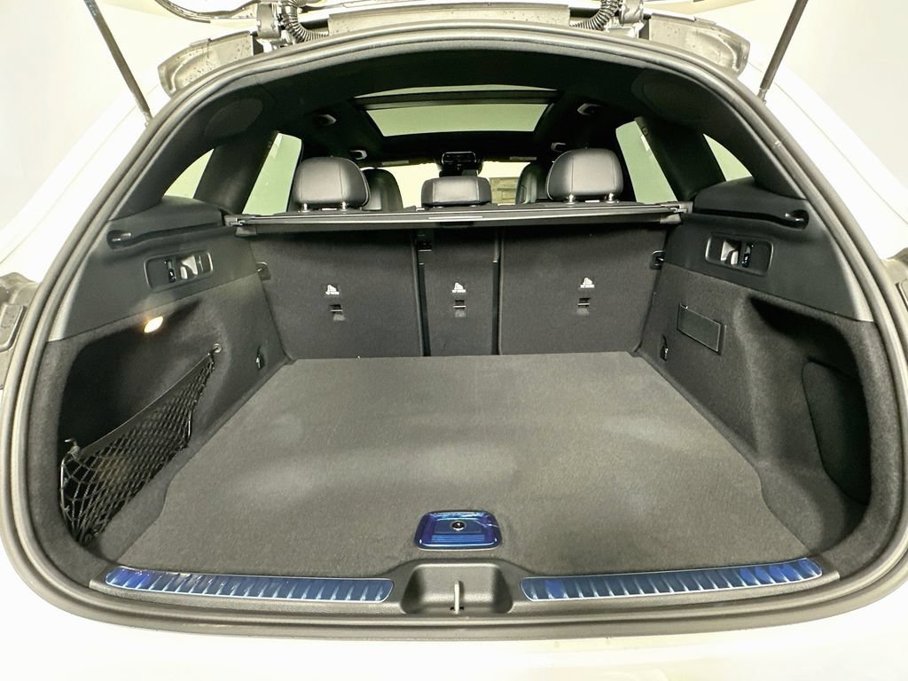 New 2026 Polar White Mercedes-Benz GLC 300 image 61