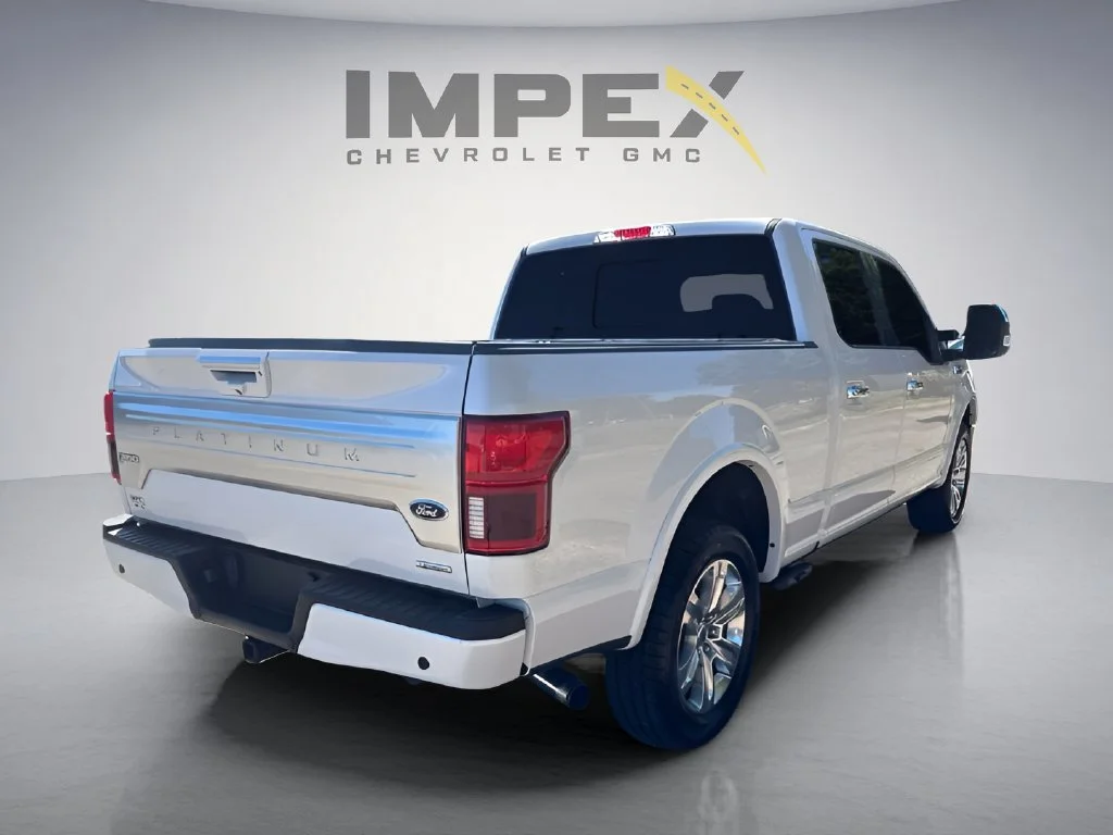 Used 2019  Ford XL image 5