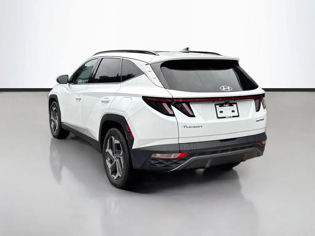Used 2022 Quartz Hyundai Limited image 5