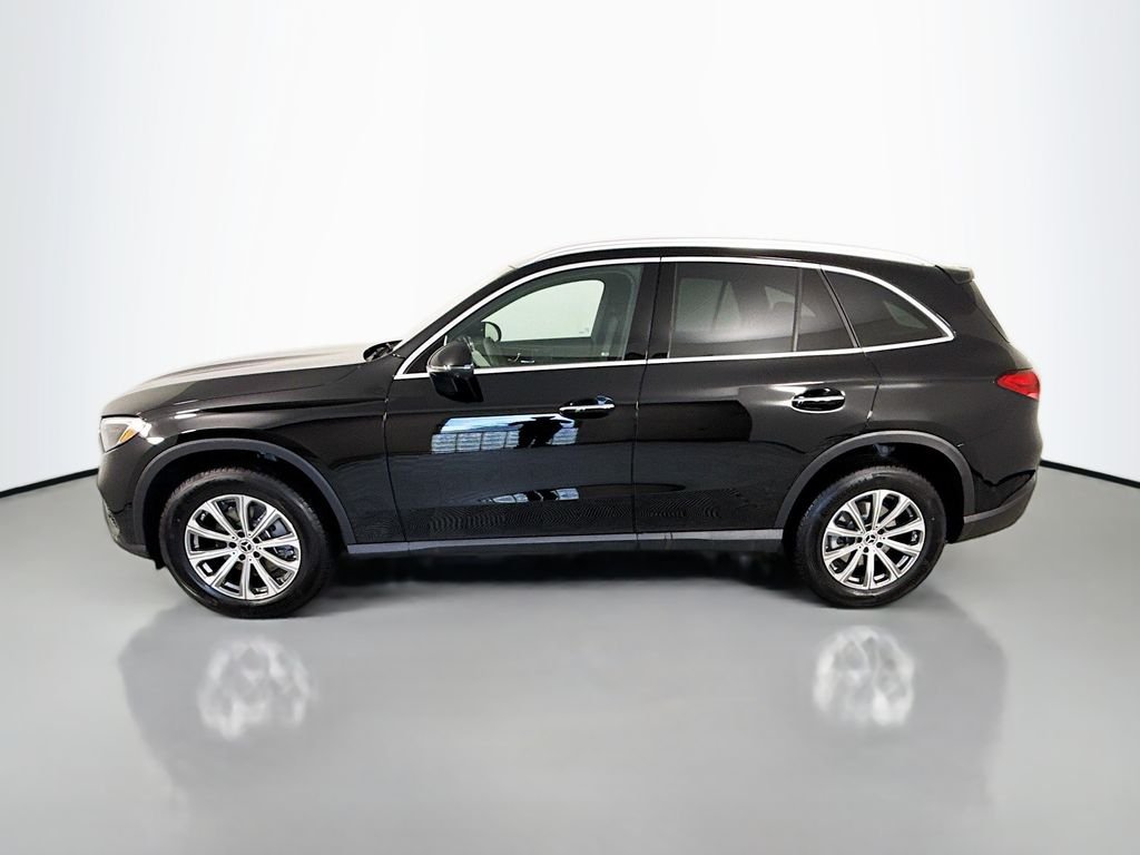 New 2026 Black Mercedes-Benz GLC 300 image 2