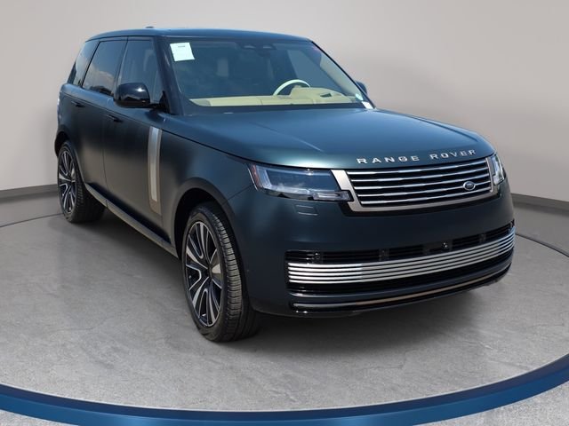 New 2026 British Racing Green Satin Land Rover SV image 3