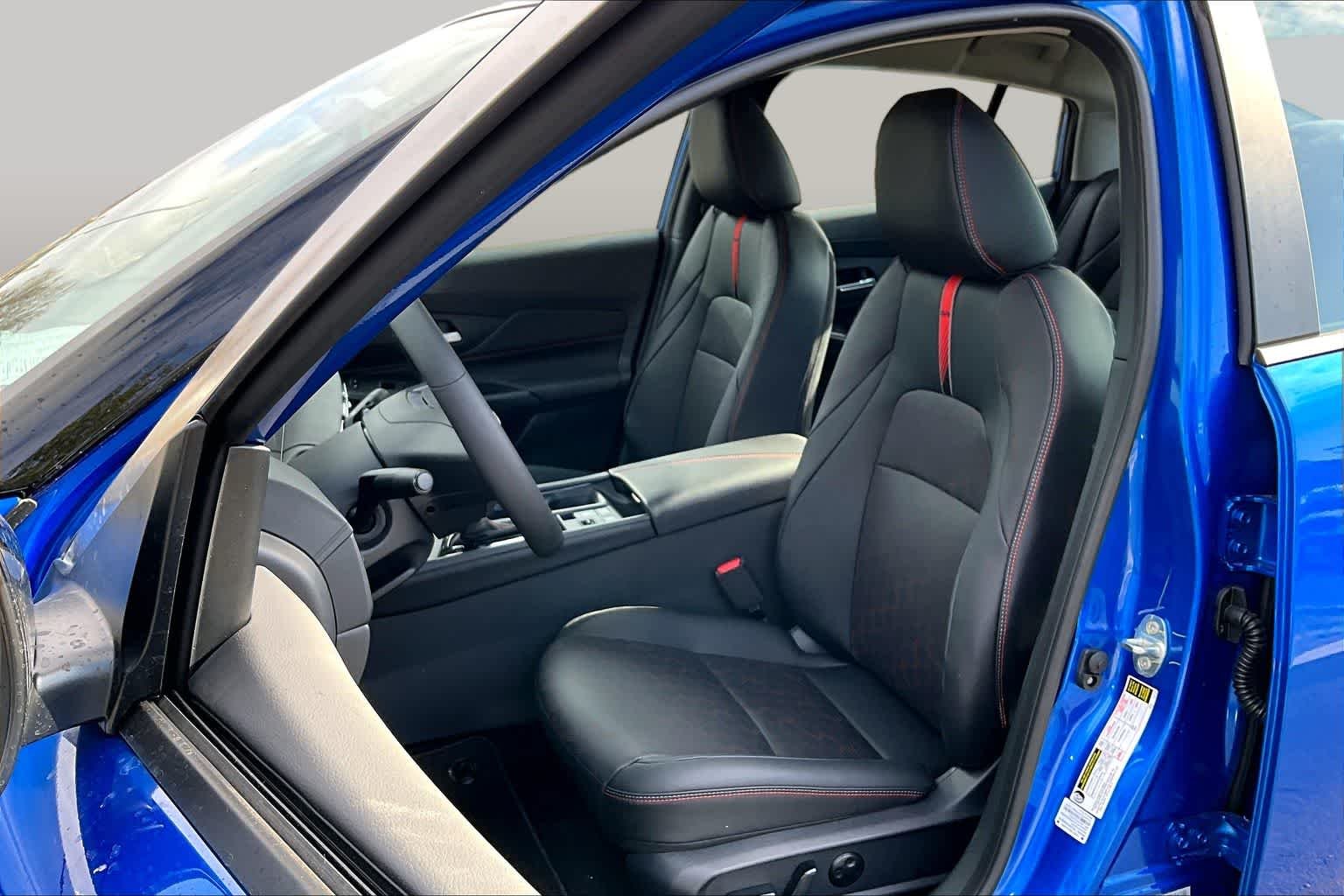 New 2026 Bluestone Pearl/Super Black Nissan SR image 9