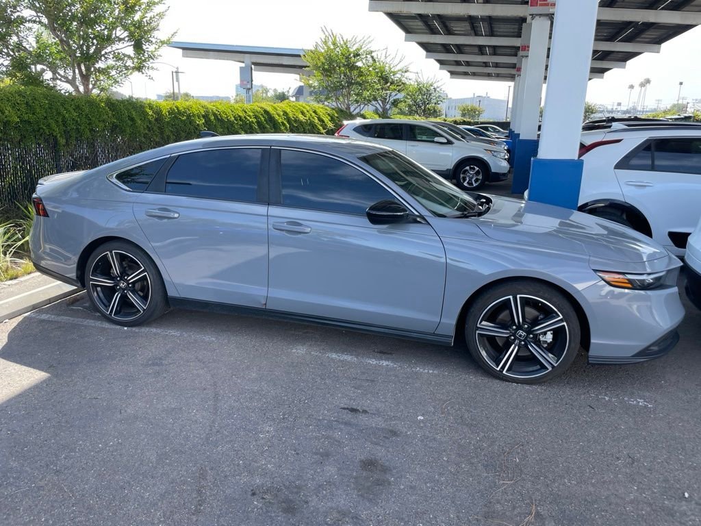 Used 2023  Honda Sport image 18