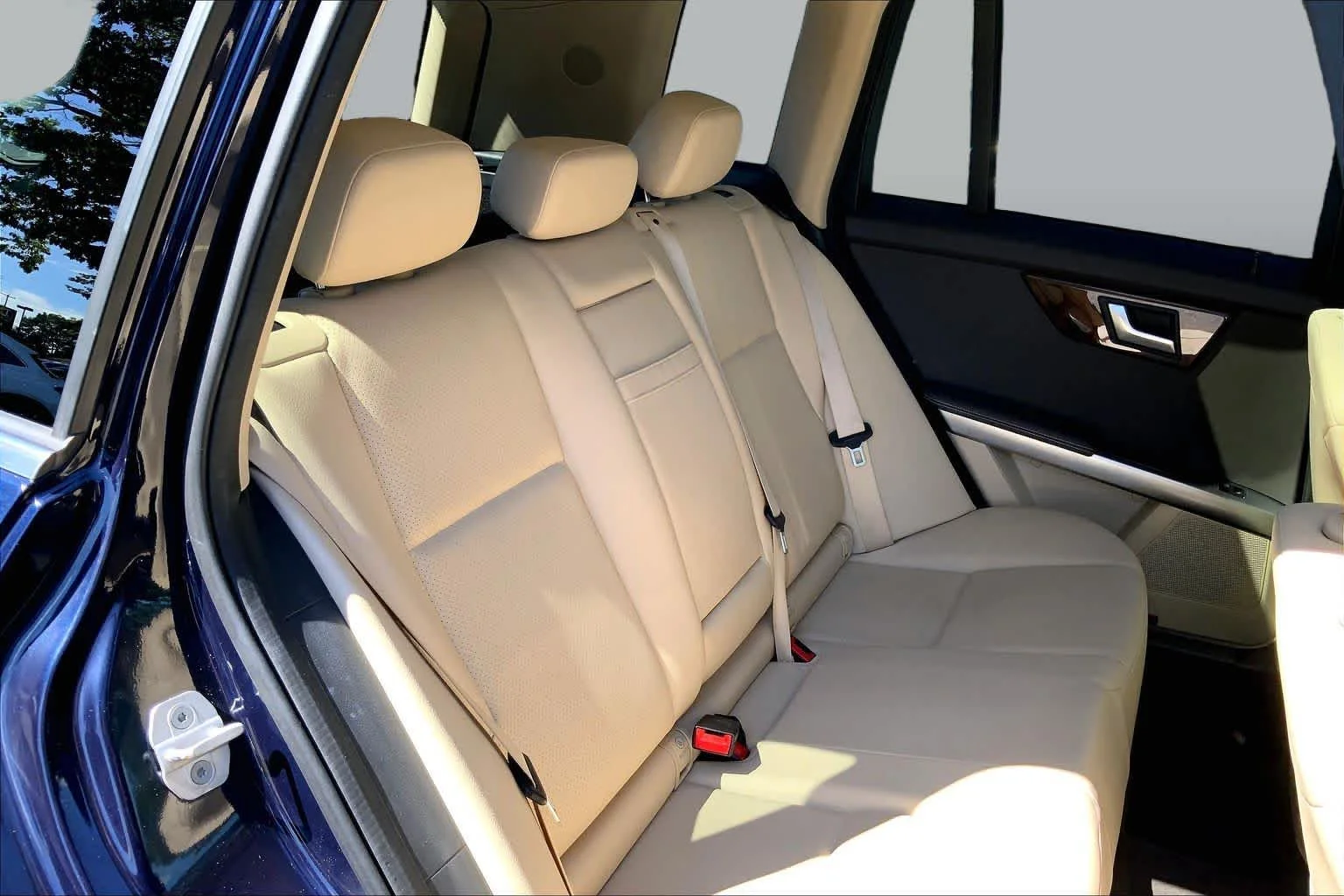 Used 2015 Lunar Blue Metallic Mercedes-Benz GLK 350 image 20