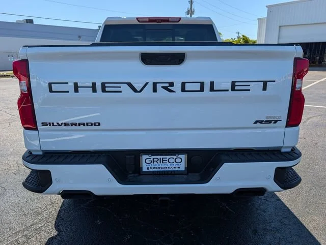 New 2026 Summit White Chevrolet RST image 8