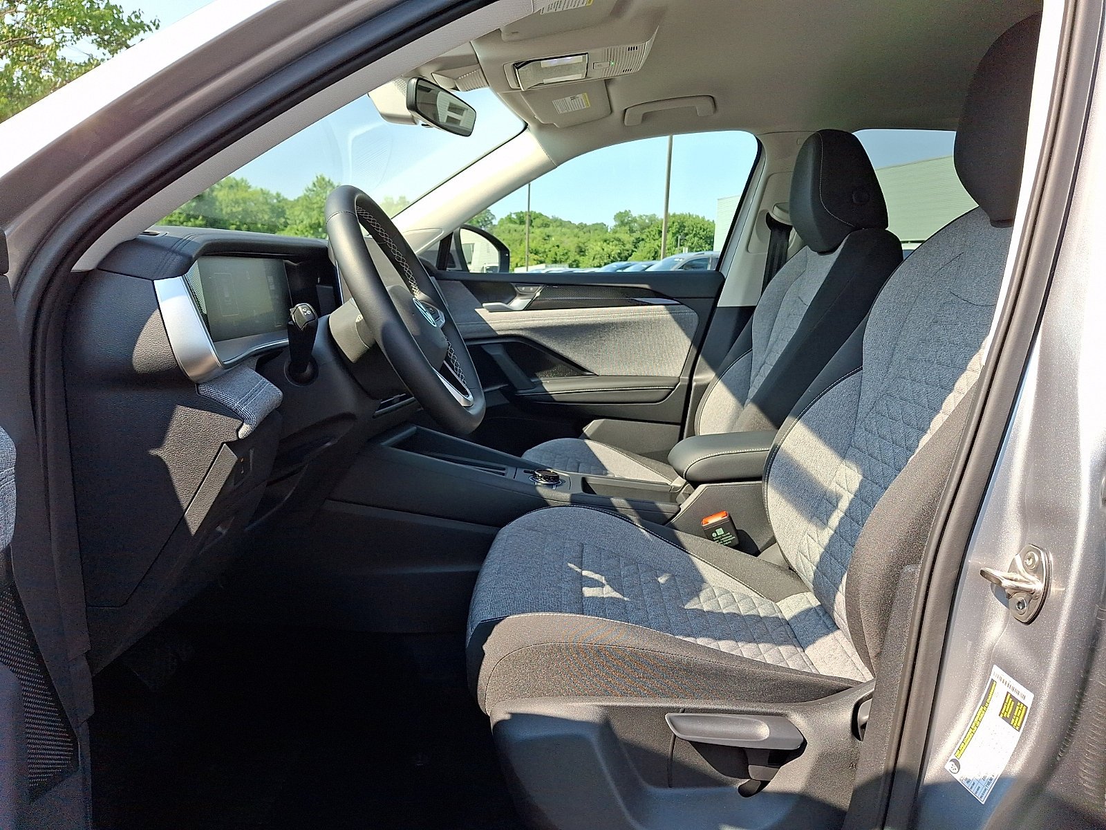 Used 2025 Pyrite Silver Metallic   K2k2 Volkswagen S image 14