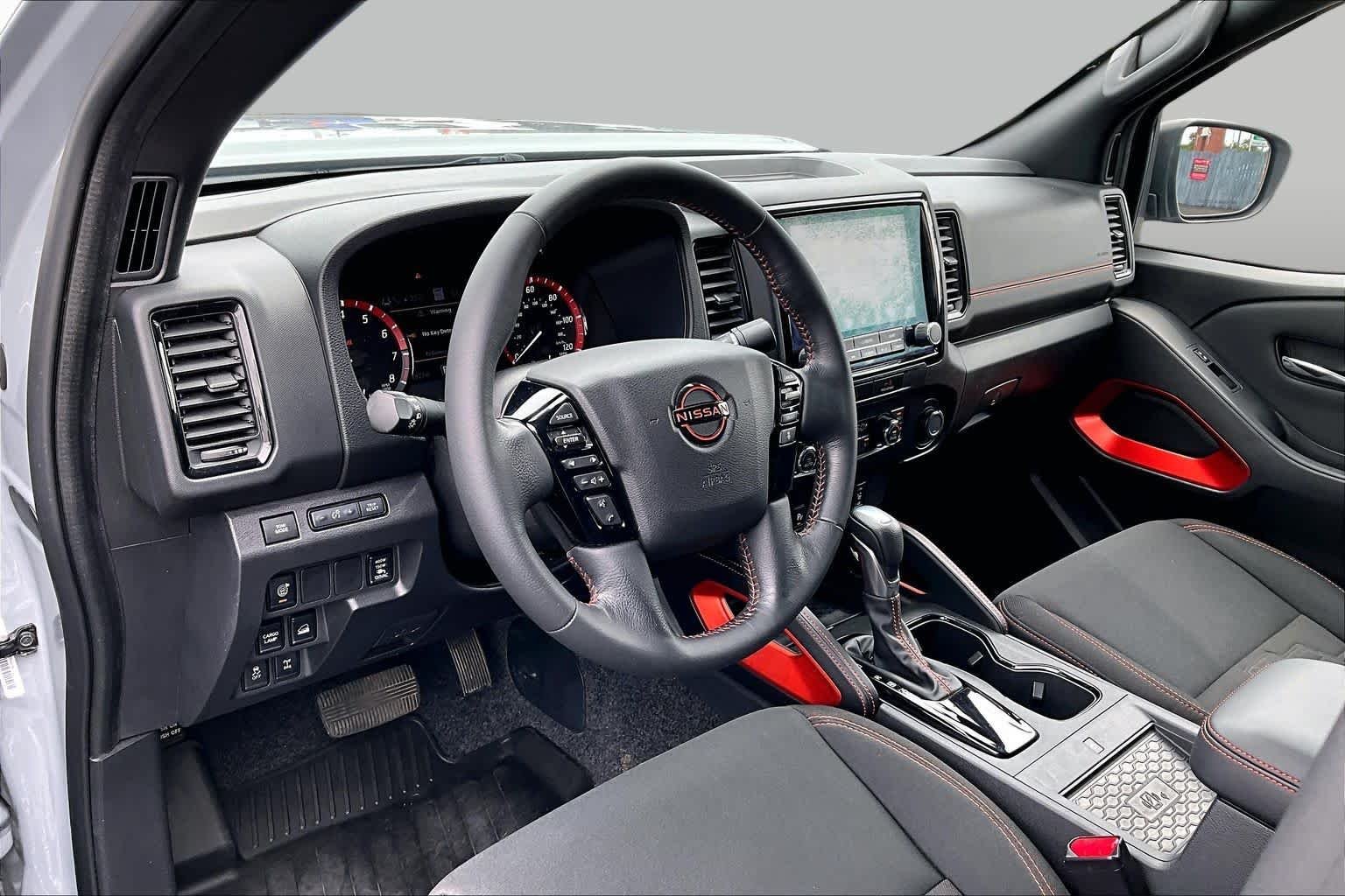 Used 2022 Boulder Grey Pearl Nissan PRO-4X image 18