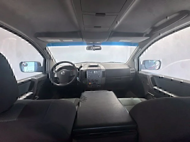 Used 2004 Red Nissan XE image 18