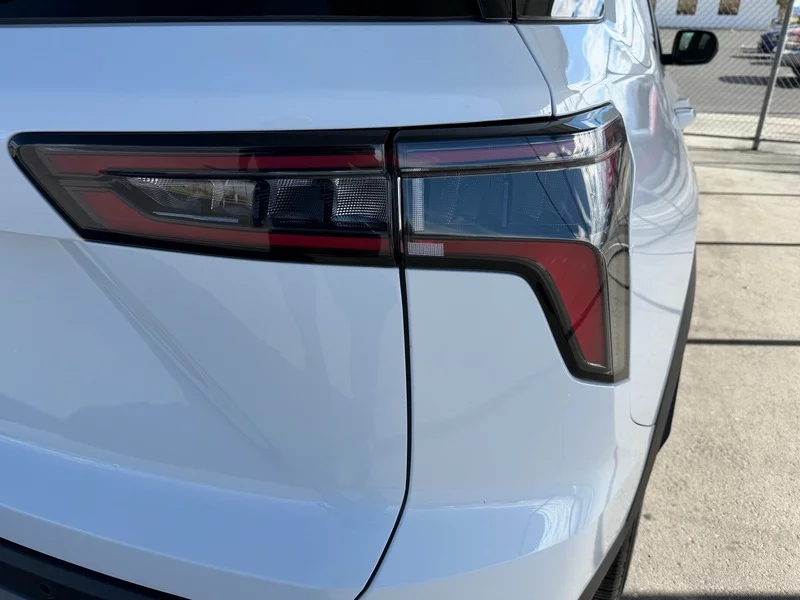 Used 2026 Summit White Chevrolet LT image 25