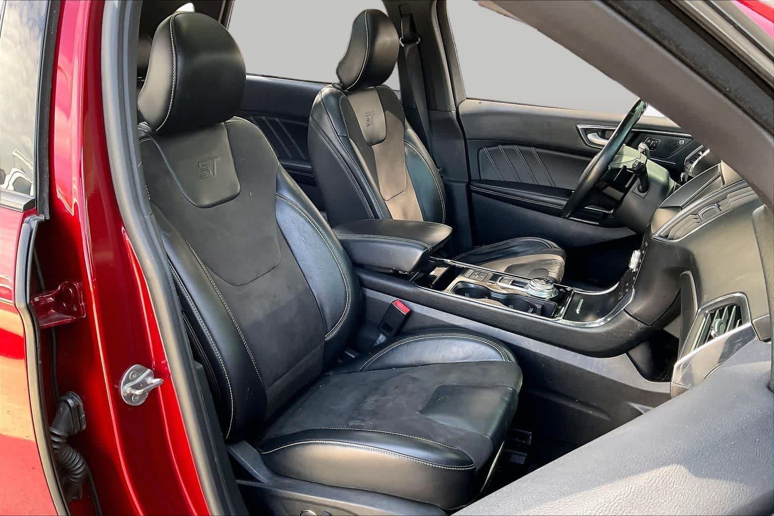 Used 2019 Ruby Red Metallic Tinted Clearcoat Ford ST image 9