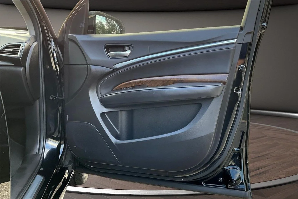 Used 2020  Acura Advance image 31