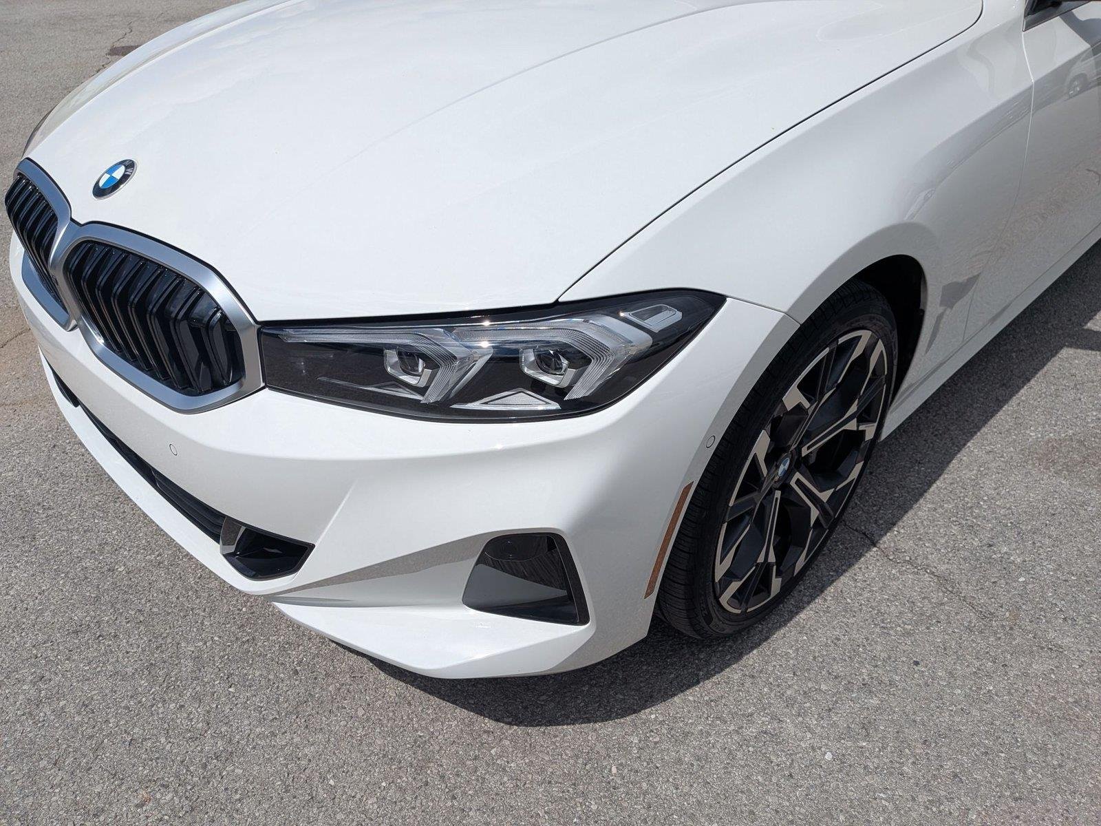 Used 2025 Alpine White BMW 330i xDrive image 9