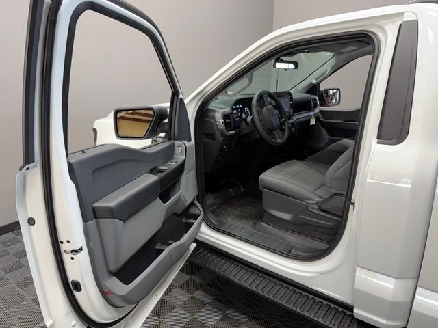 New 2026 Oxford White Ford XL image 13