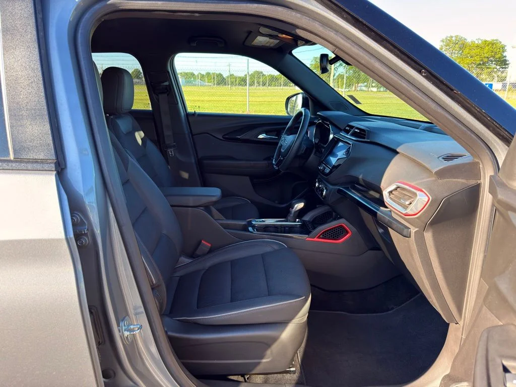 Used 2023 Gray Chevrolet RS image 25