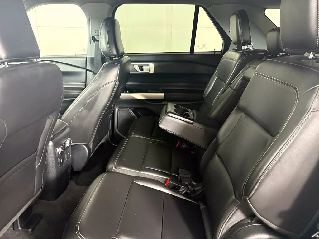 Used 2023 Silver Ford XLT image 36