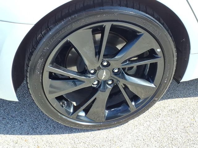 Used 2023 White Genesis 2.0T image 7