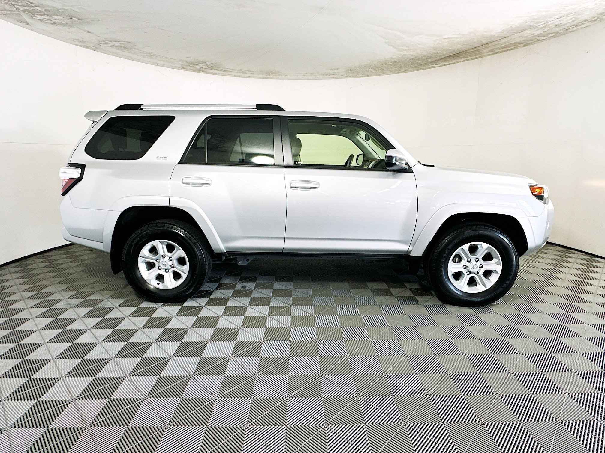 2024 Toyota 4Runner thumbnail 4