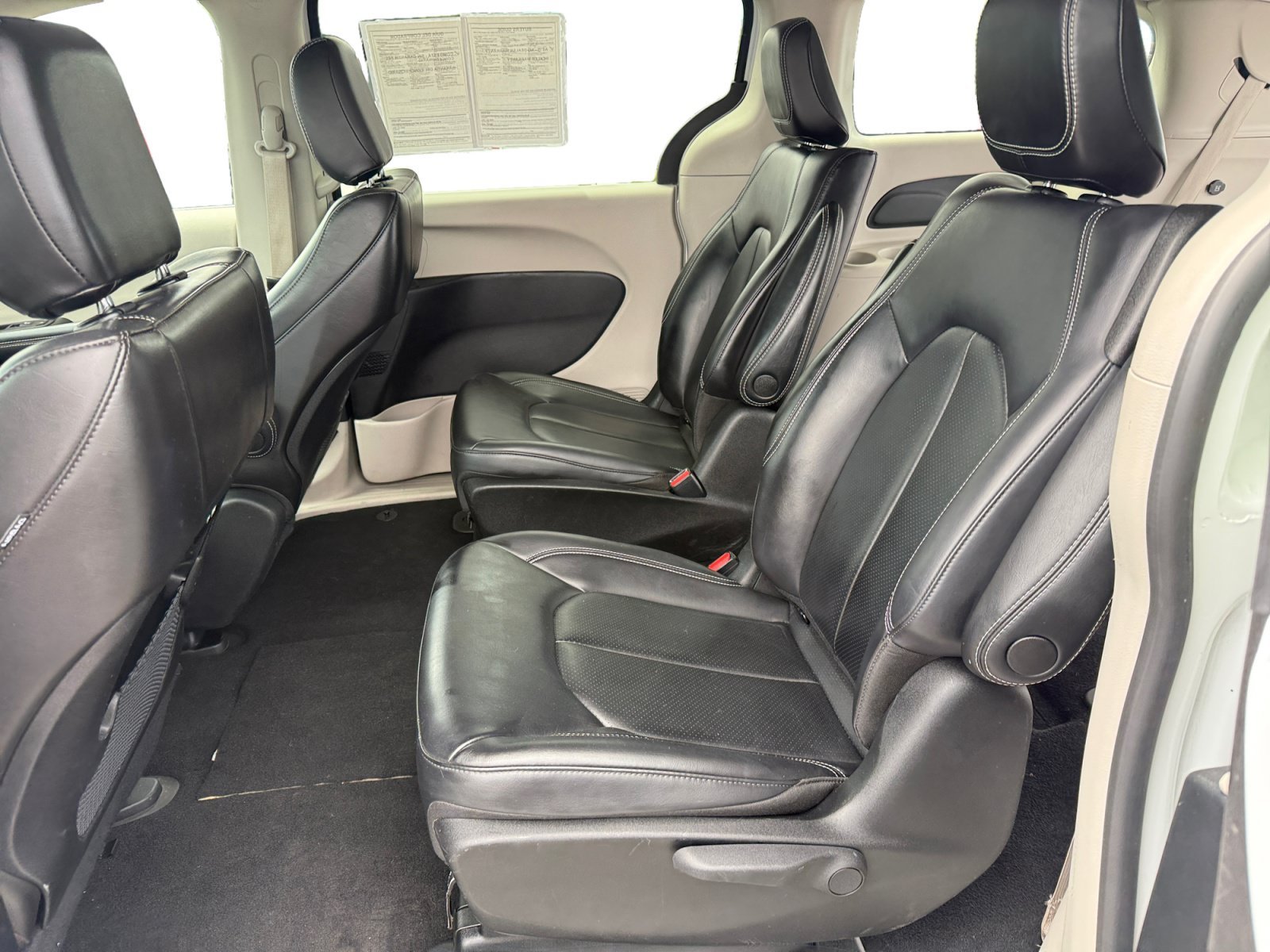 Used 2023 Bright White Clearcoat Chrysler Touring L image 16