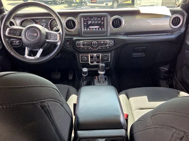 Used 2019 Black Jeep Unlimited Sahara image 9