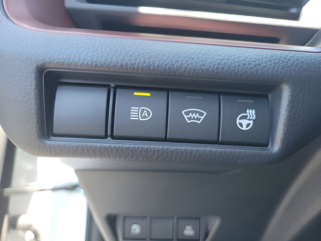 2026 Toyota Prius Plug-in Hybrid XSE - Photo 26