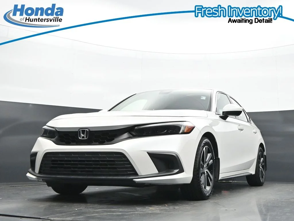 Used 2024 Platinum White Pearl Honda 2.0L LX image 28