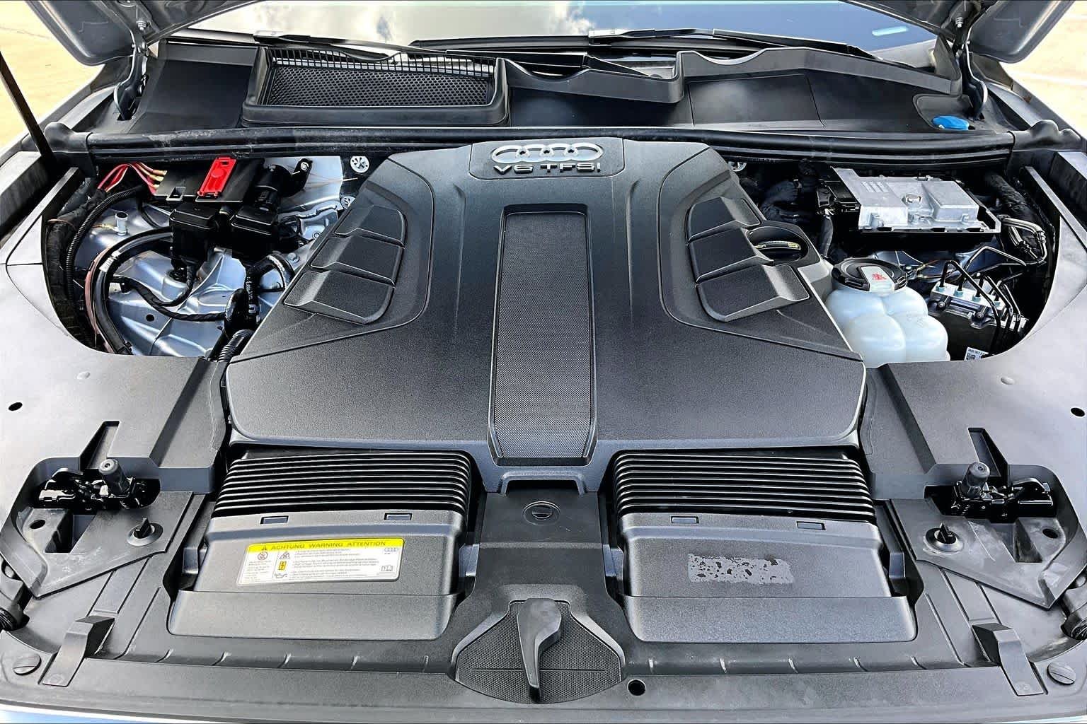 Used 2018 Florett Silver Metallic Audi Premium Plus image 30