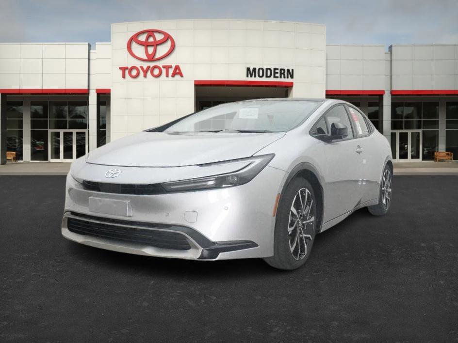 New 2026 Cutting Edge Toyota XSE Premium image 4