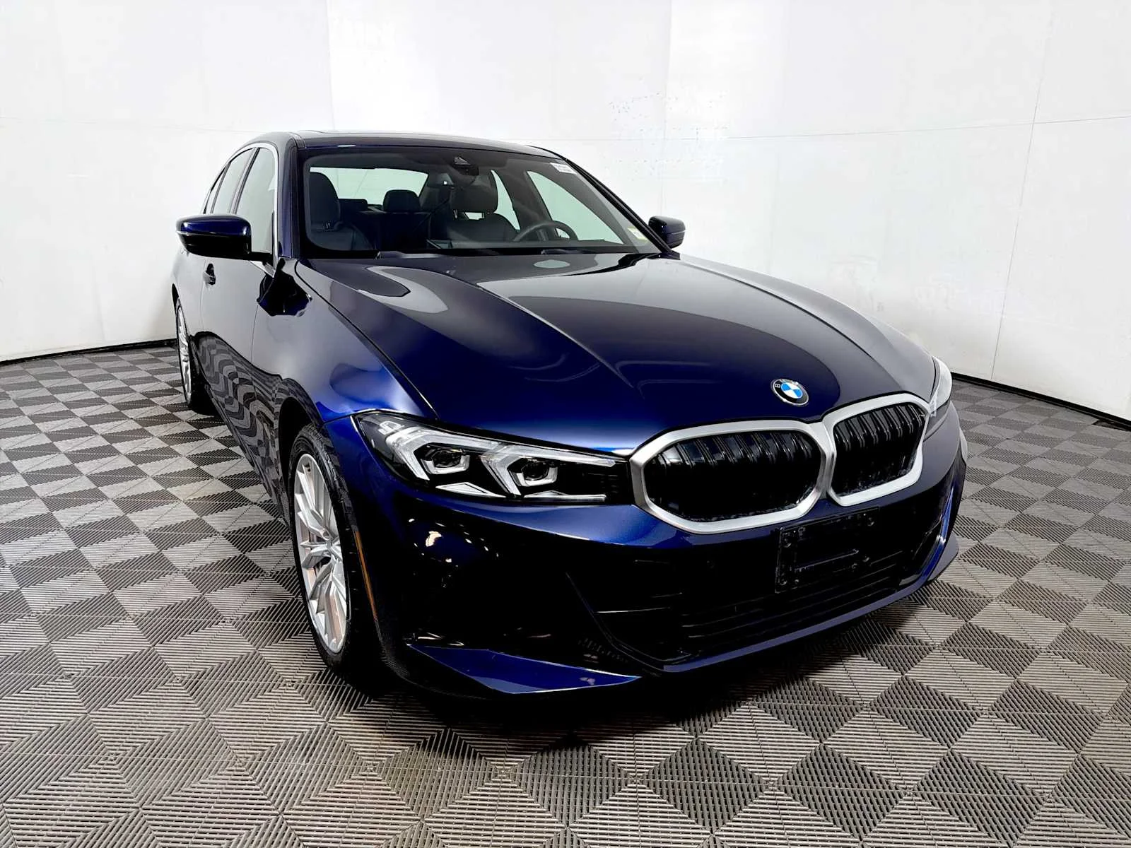 Used 2024 Tanzanite Blue II Metallic BMW 330i xDrive image 2