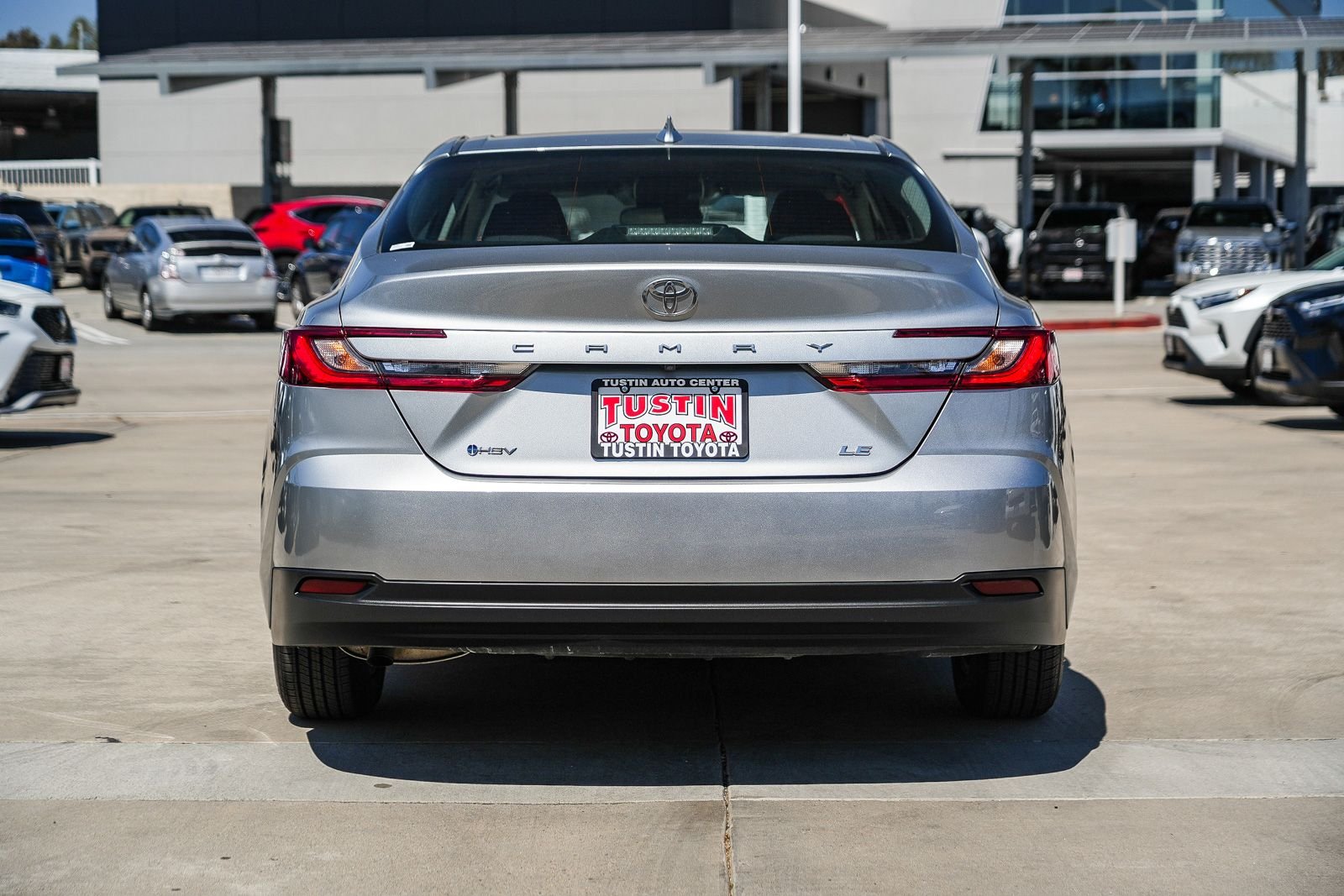 2025 Toyota Camry LE - Photo 7