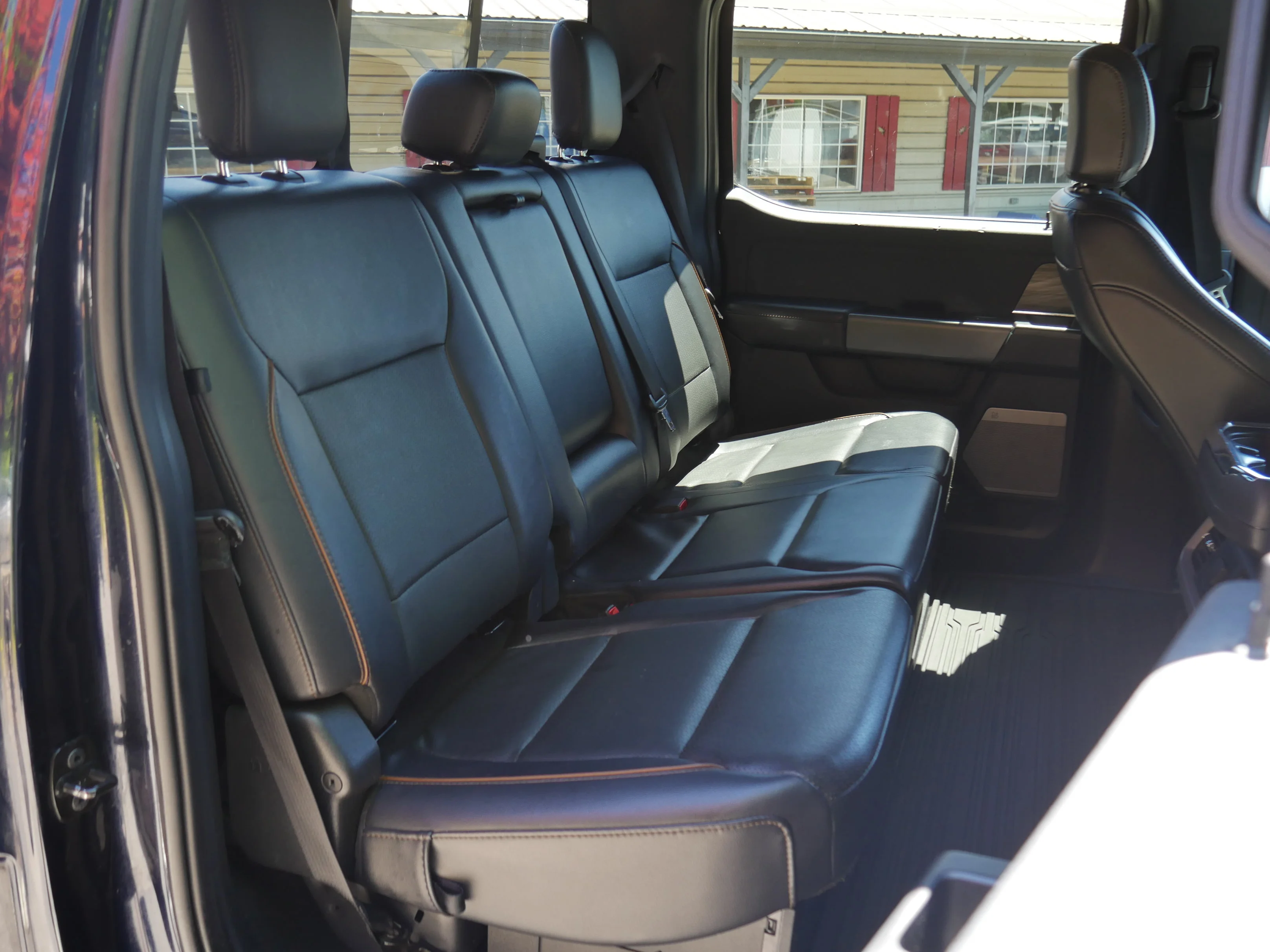 Certified Used 2024 Blue Metallic Ford LARIAT image 32