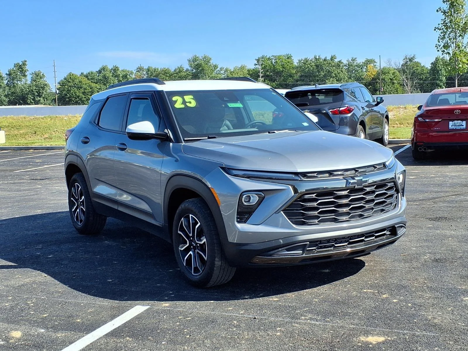 Used 2025 Sterling Gray Metallic Chevrolet ACTIV image 30