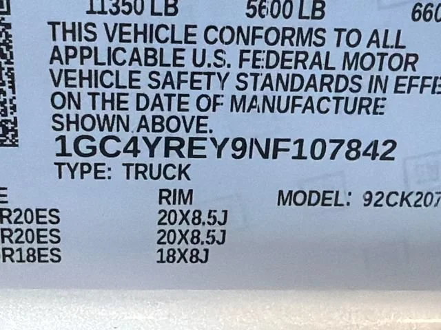 Used 2022 SILVER ICE METALLIC Chevrolet High Country image 32