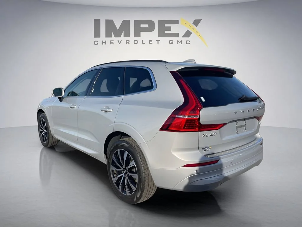Used 2023 Gray Volvo Core image 3