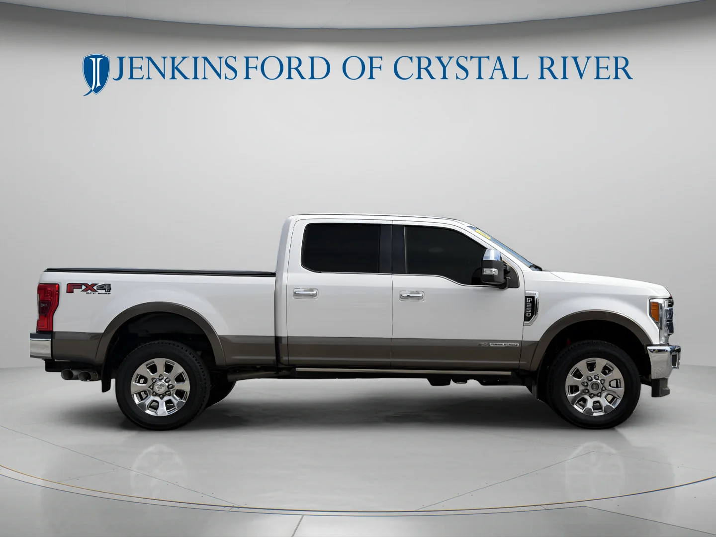 Used 2017 White Platinum Metallic Tri-Coat Ford King Ranch image 2