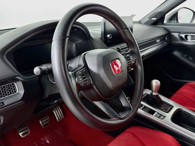 Used 2024 Gray Honda  image 11