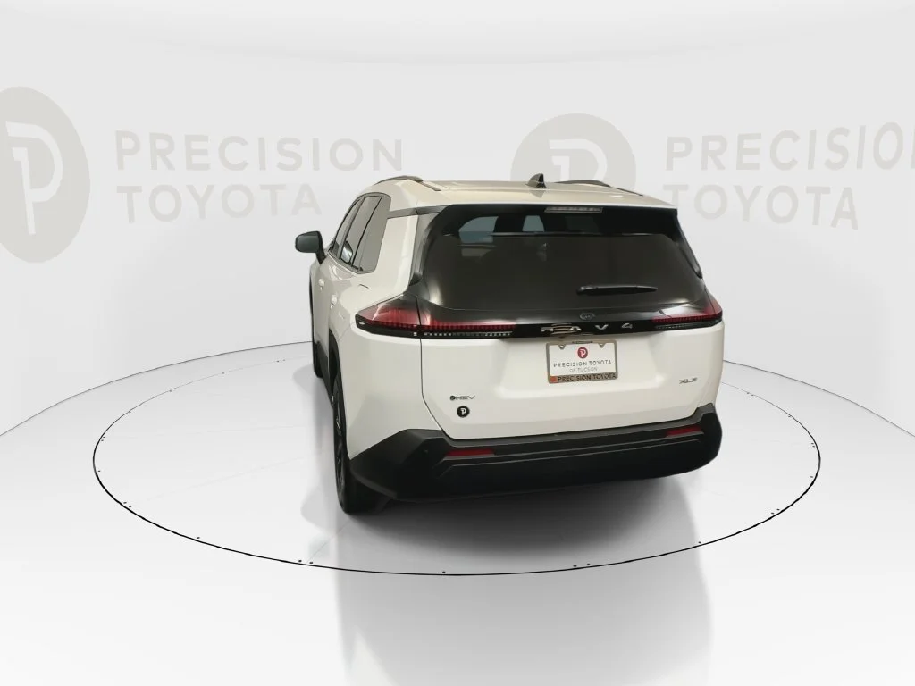 Used 2026 Ice Cap Toyota XLE Premium image 23