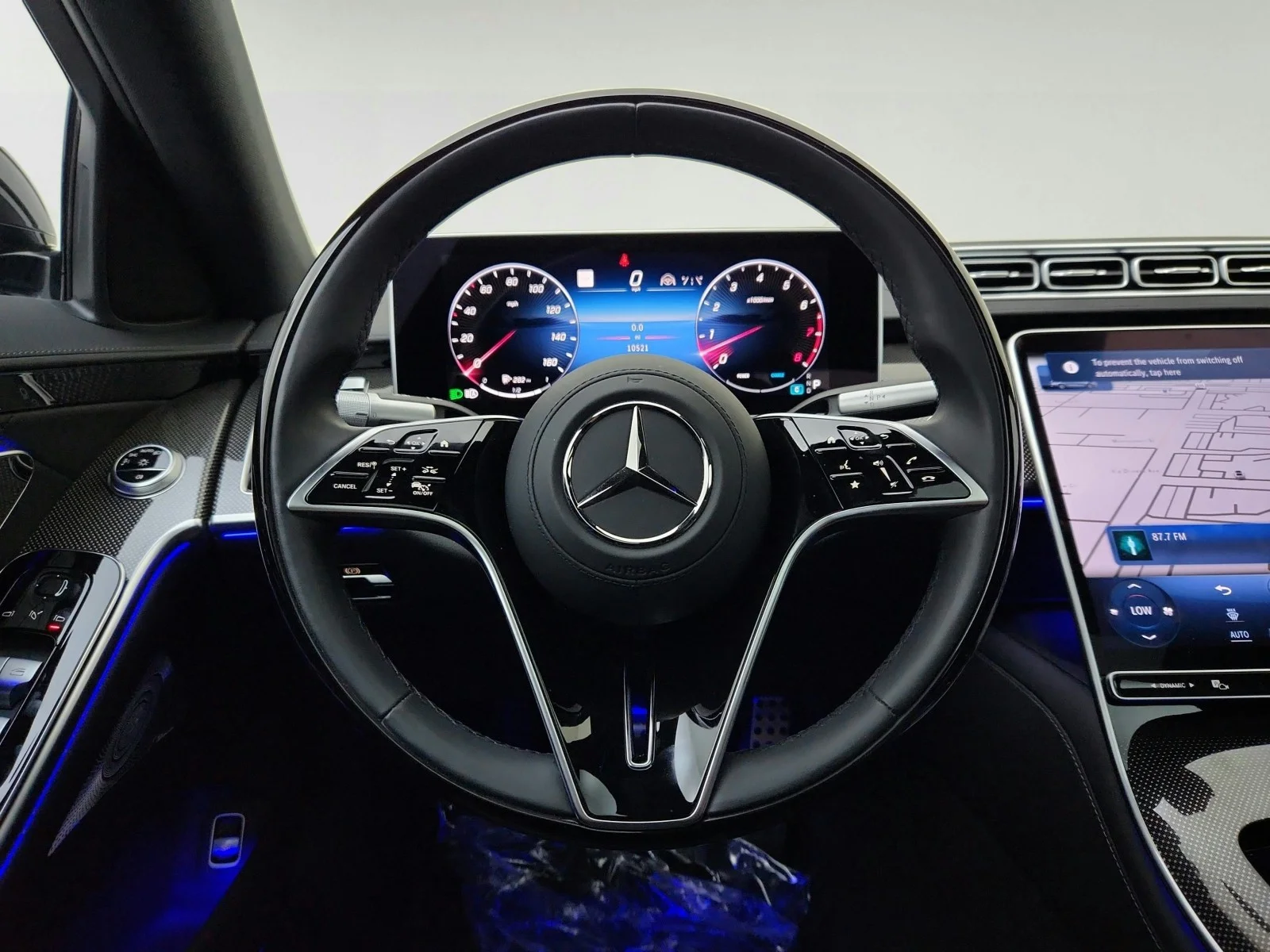 Certified Used 2025 Obsidian Black Metallic Mercedes-Benz S 500 image 27