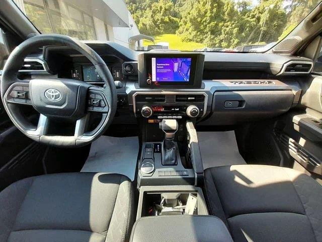 Used 2025 Underground Toyota SR5 image 43