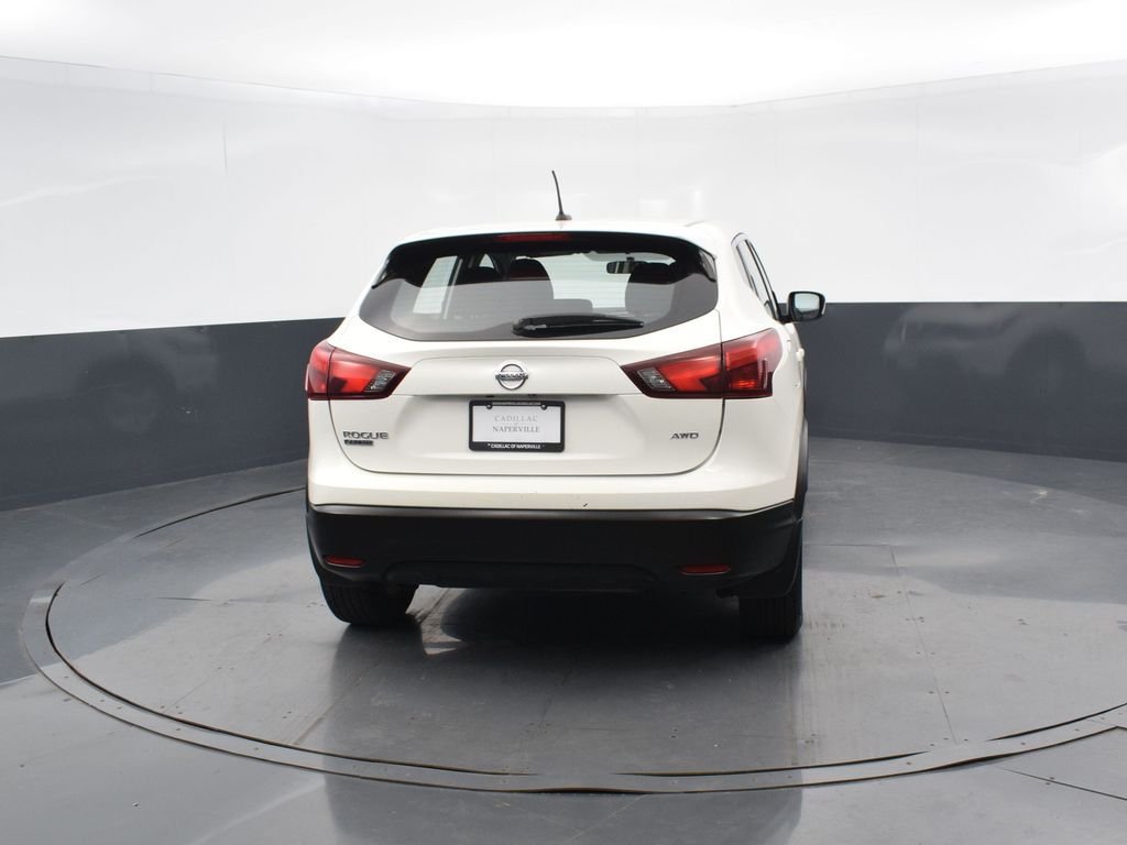 2017 NISSAN ROGUE SPORT - Image 4