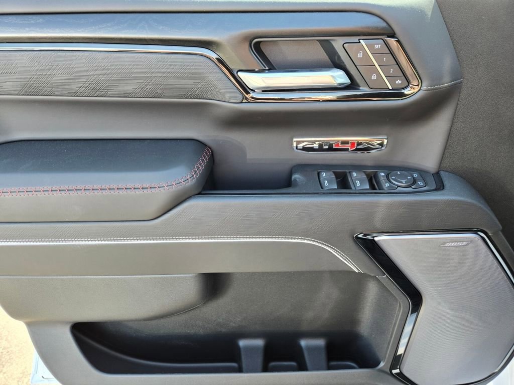 2026 GMC Sierra 1500 AT4X - Photo 10