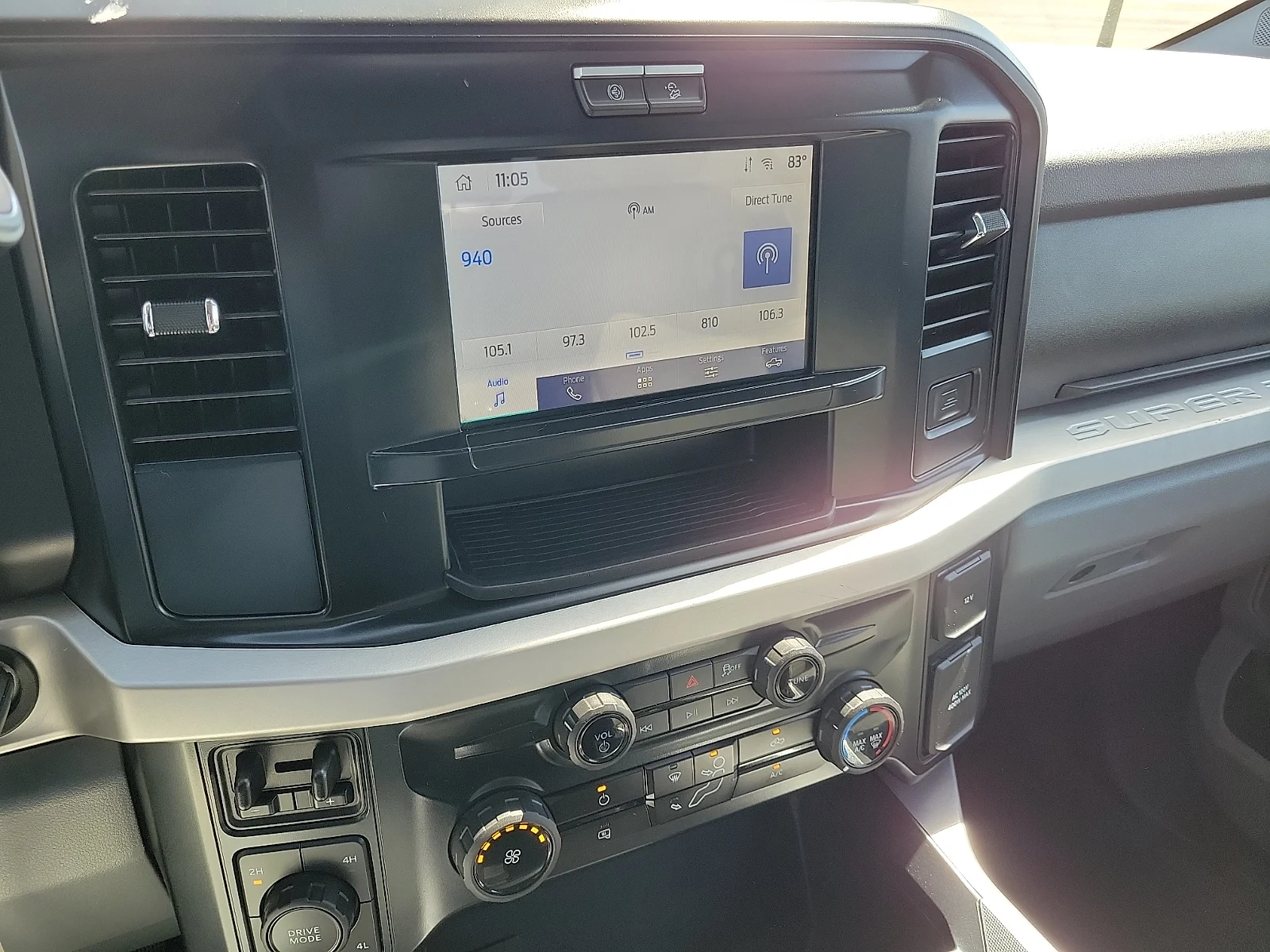 Certified Used 2025 Oxford White Ford XLT image 22