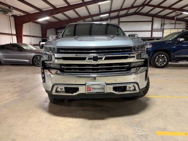 Used 2019 Gray Chevrolet LTZ image 2