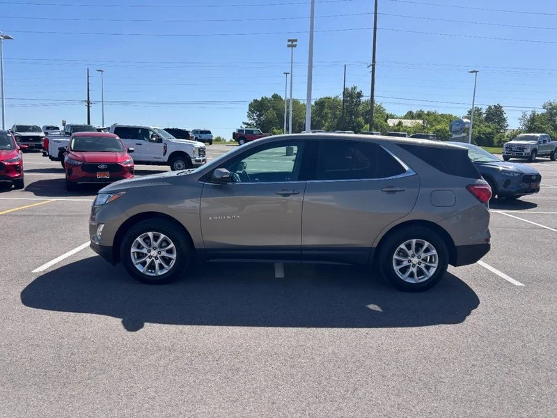 Used 2018 Pepperdust Metallic Chevrolet LT image 6