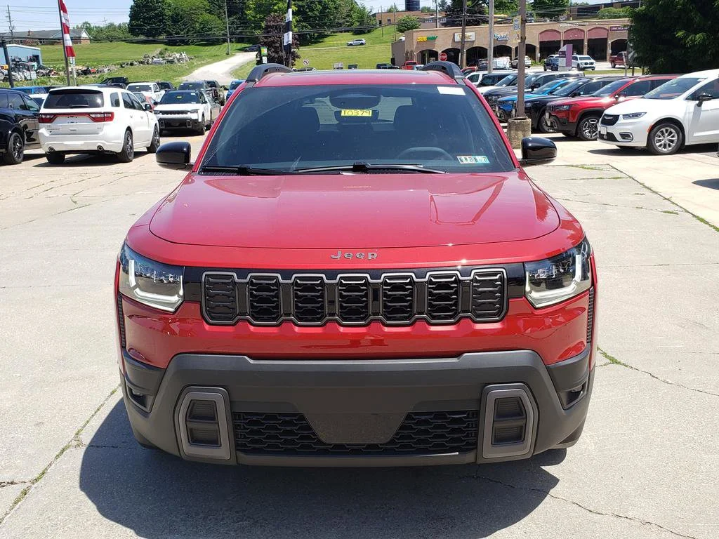 New 2026 Red Hot Pearl-Coat Exterior Paint Jeep Limited image 8