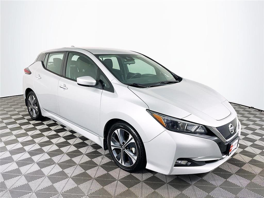2021 Nissan Leaf SV's photo