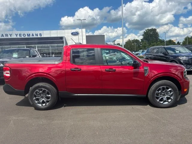 Used 2025 Red Ford XLT image 8